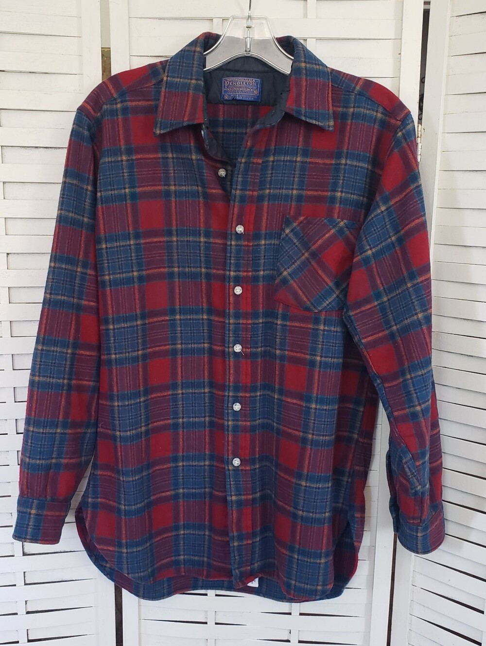 Pendleton Vintage  Men's Red & Blue Plaid Wool Casual Button-Up Shirt